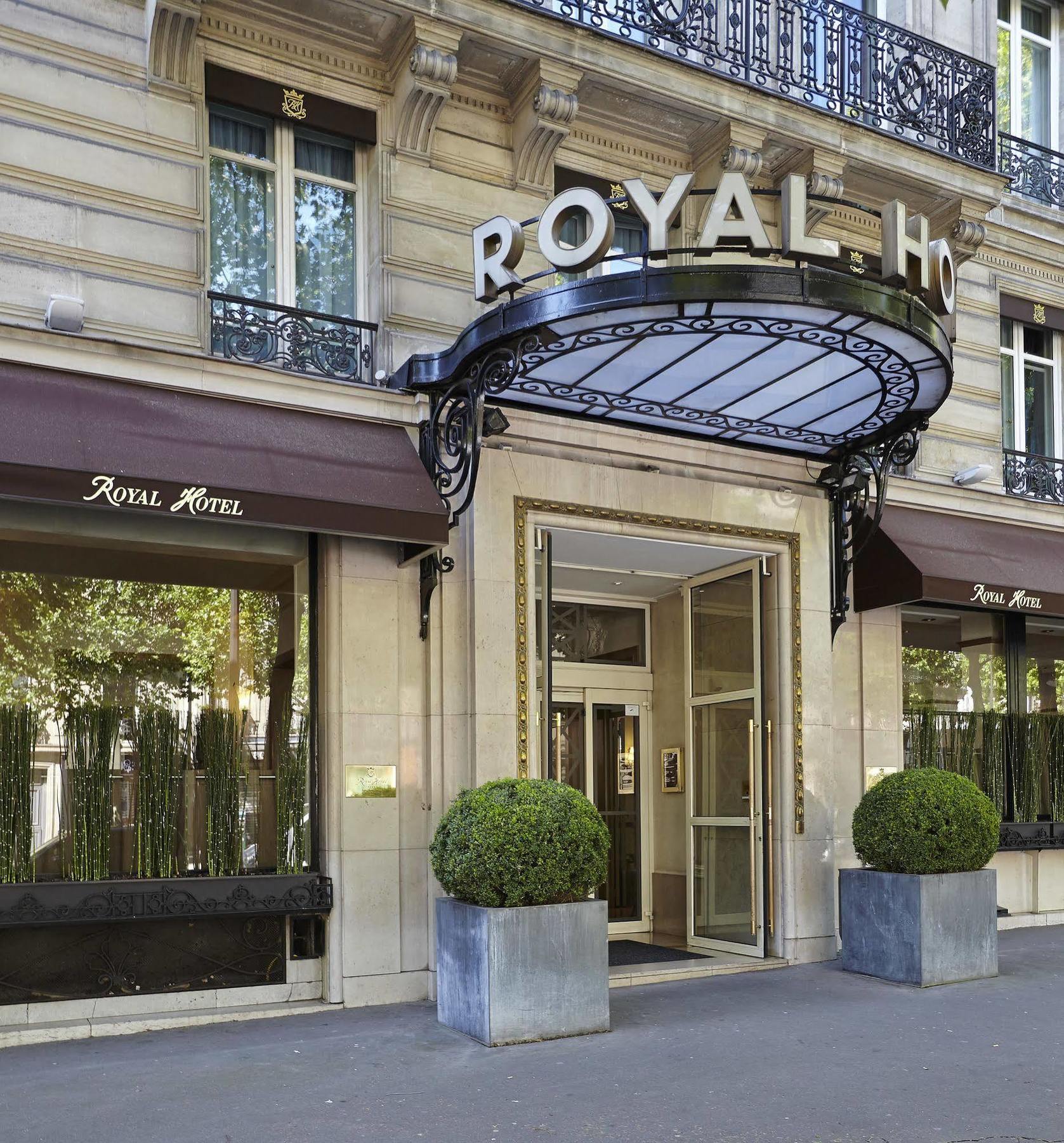 Royal Hotel Paris Champs Elysees Exterior photo